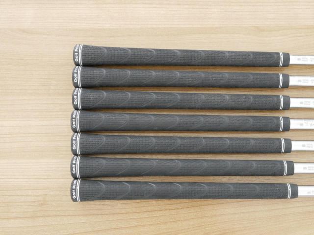 Iron set : Mizuno : **มีตำหนิ** ชุดเหล็ก Mizuno Pro M-13 Forged (รุ่นล่าสุด ออกปี 2025 หล่อ นุ่ม ระยะดี) มีเหล็ก 5-Pw,Gw (7 ชิ้น) ก้านเหล็ก Dynamic Gold 105 S200