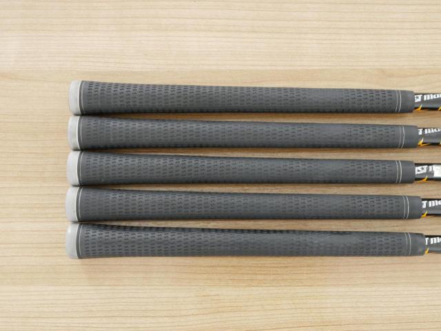 Iron set : Mizuno : ชุดเหล็ก Mizuno CH-V มีเหล็ก 6-Pw (5 ชิ้น) ก้านกราไฟต์ UST Mamiya Proforce Flex S