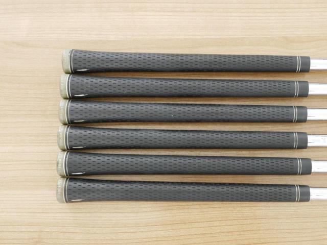 Iron set : Fourteen : ชุดเหล็ก Fourteen TC-530 Forged (นุ่มมากๆ เป็นเหล็ก S25C) มีเหล็ก 5-Pw (6 ชิ้น) ก้านเหล็ก NS Pro 950 Flex R