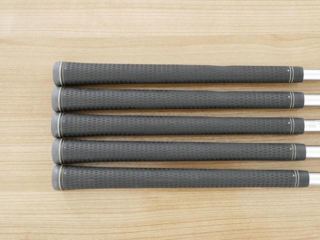 Iron set : PRGR : ชุดเหล็ก PRGR RS Titanium Face (ออกปี 2017 ตีไกล) มีเหล็ก 6-Pw (5 ชิ้น) ก้านเหล็ก NS Pro 95 Flex S (M-43)
