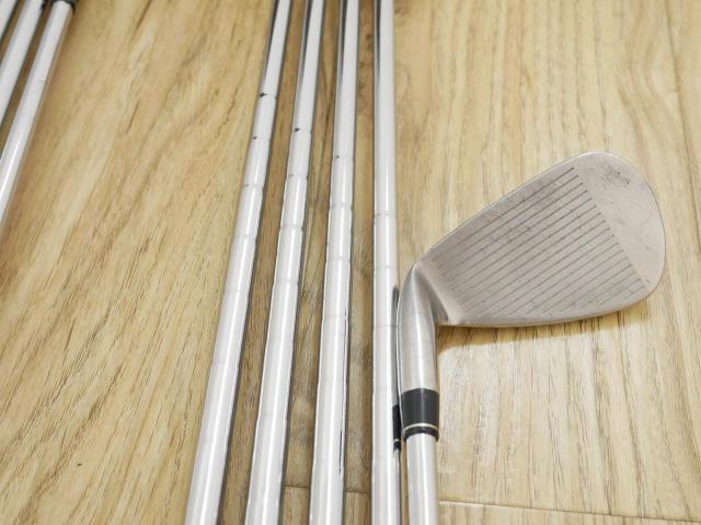 Iron set : Taylormade : ชุดเหล็ก Taylormade X-03 (หน้า Titanium รุ่นท็อป) มีเหล็ก 4-Pw,Aw,Sw (9 ชิ้น) ก้านเหล็ก NS Pro 950 Flex R