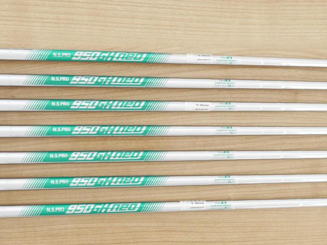 Iron set : Mizuno : ชุดเหล็ก Mizuno JPX 925 Hot Metal (รุ่นล่าสุด ออกปี 2024 ตัวท๊อป ตีง่าย นุ่ม ไกลมาก) มีเหล็ก 5-Pw,Aw (7 ชิ้น) ก้านเหล็ก NS Pro 950 NEO Flex S