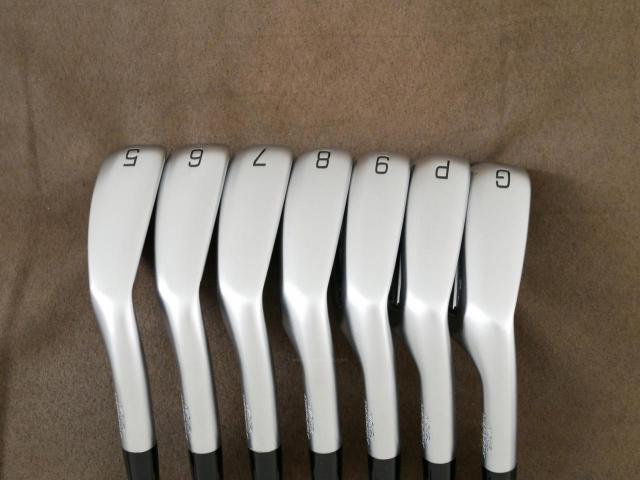 Iron set : Mizuno : ชุดเหล็ก Mizuno JPX 925 Hot Metal (รุ่นล่าสุด ออกปี 2024 ตัวท๊อป ตีง่าย นุ่ม ไกลมาก) มีเหล็ก 5-Pw,Aw (7 ชิ้น) ก้านเหล็ก NS Pro 950 NEO Flex S