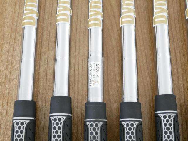 Iron set : PRGR : ชุดเหล็ก PRGR RS Titanium Face (ออกปี 2017 ตีไกล) มีเหล็ก 6-Pw,Aw (6 ชิ้น) ก้านเหล็ก Dynamic Gold S200