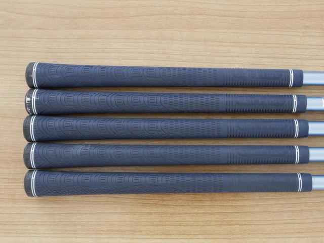 Lady club : All : Bridgestone JGR Hybrid Forged Iron มีเหล็ก 7-Pw,Sw (5 ชิ้น เหล็ก 7 ตีไกลเกินเหล็ก 6 รุ่นอื่น) ก้านกราไฟต์ Fujikura Air Speeder Flex L