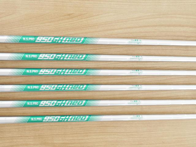 Iron set : Callaway : ชุดเหล็ก Callaway APEX Ai200 Forged (รุ่นล่าสุด ออกปี 2024) มีเหล็ก 5-Pw (6 ชิ้น) ก้านเหล็ก NS Pro 950 NEO Flex S