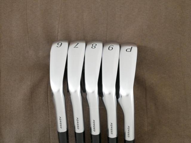 Iron set : PRGR : ชุดเหล็ก PRGR 01 Forged (ปี 2024 นุ่มมากๆ) มีเหล็ก 6-Pw (5 ชิ้น) ก้านเหล็ก NS Pro 095 Flex S