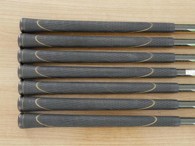 Iron set : Honma : ชุดเหล็ก Honma Beres IE-03 (ออกปี 2016 เหมาะกับซีเนียร์) มีเหล็ก 5-11 (7 ชิ้น) ก้าน ARMRQ 8 (45) Flex R (2 ดาว)