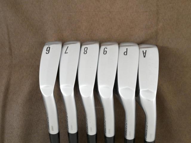 Iron set : Other Brand : ชุดเหล็ก Srixon ZXi4 i-Forged (ออกปี 2024) มีเหล็ก 6-Pw,Aw (6 ชิ้น) ก้านเหล็ก NS Pro Zelos 8 Flex R