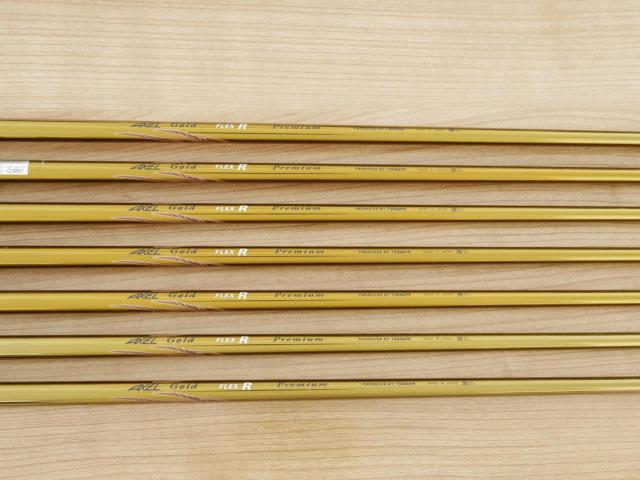 Iron set : Tsuruya : ชุดเหล็ก Tsuruya AXEL Gold Premium II (รุ่นปี 2017 ของใหม่ 6 หมื่นกว่าบาท หน้าเด้งสุดๆ ไกลสุดๆๆ) มีเหล็ก 7-Pw,Aw,As,Sw (7 ชิ้น ครบเซ็ต) ก้านกราไฟต์ Flex R