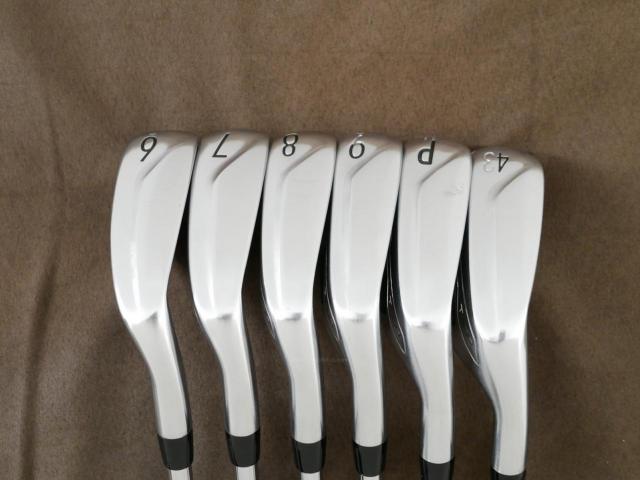 Iron set : Titleist : ชุดเหล็ก Titleist T400 (ตีง่ายที่สุด ไกลที่สุด ออกปี 2020) มีเหล็ก 6-Pw,43 (6 ชิ้น) ก้านเหล็ก NS Pro Zelos 7 Flex S