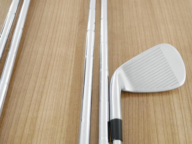Iron set : Taylormade : ชุดเหล็ก Taylormade P790 (ตัวท้อปสุด ออกปี 2019) มีเหล็ก 6-Pw (5 ชิ้น) ก้านเหล็ก Dynamic Gold 120 VSS S200