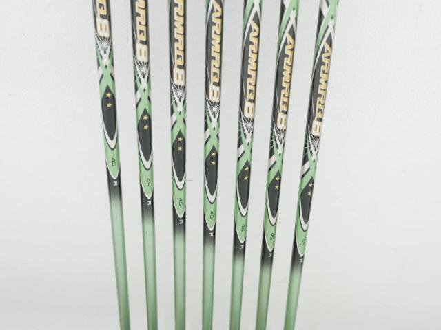 Iron set : Honma : ชุดเหล็ก Honma Beres IE-03 (ออกปี 2016 เหมาะกับซีเนียร์) มีเหล็ก 5-11 (7 ชิ้น) ก้าน ARMRQ 8 (45) Flex R (2 ดาว)