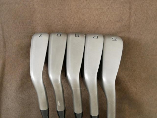 Lady club : All : ชุดเหล็ก Cobra Darkspeed (ปี 2024) มีเหล็ก 7-Pw,Sw (5 ชิ้น) ก้านกราไฟต์ Fujikura Speeder NX Flex L