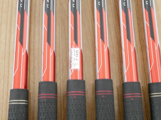 Iron set : PRGR : ชุดเหล็ก PRGR ID Nabla Red Titan (รุ่นท๊อปสุด หน้าเด้ง ไกลมาก) มีเหล็ก 6-Pw,Aw (6 ชิ้น) ก้านกราไฟต์ M-40 Flex SR