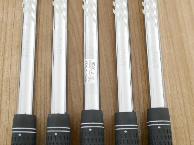 Iron set : PRGR : ชุดเหล็ก PRGR 01 Forged (ปี 2024 นุ่มมากๆ) มีเหล็ก 6-Pw (5 ชิ้น) ก้านเหล็ก NS Pro 095 Flex S