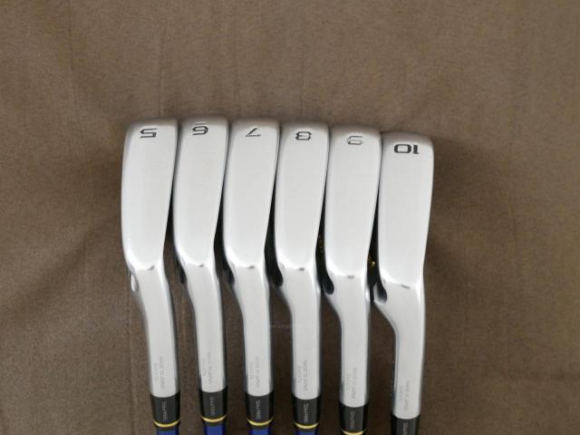 Iron set : Honma : **ก้าน 3 ดาว** ชุดเหล็ก Honma Tour World TW727P (Forged) มีเหล็ก 5-10 (6 ชิ้น) ก้านกราไฟต์ ARMRQ 8 (54) Flex R (3 ดาว)