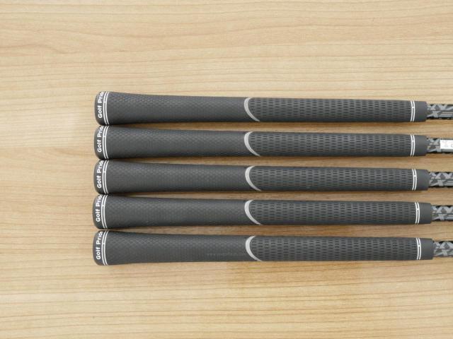 Iron set : Honma : **ก้าน 3 ดาว** ชุดเหล็ก Honma Beres NX (รุ่นปี 2023) มีเหล็ก 7-11 (5 ชิ้น) ก้านกราไฟต์ Honma Vizard NX 45 Flex SR (3 ดาว)