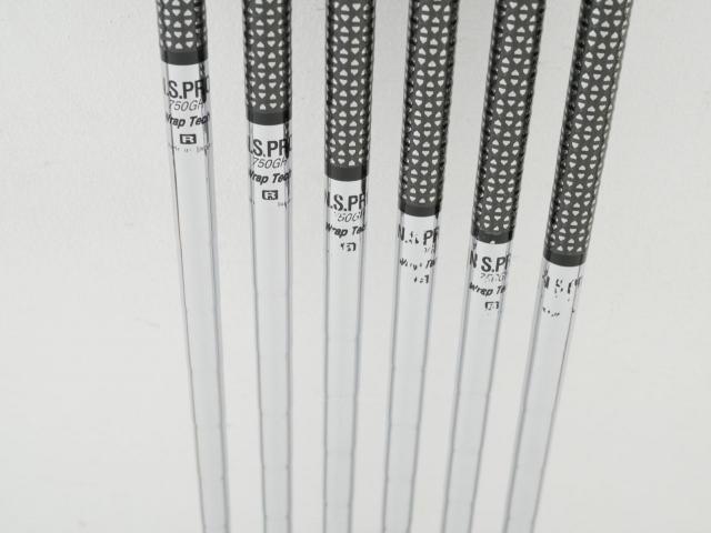 Iron set : Yamaha : ชุดเหล็ก Yamaha Inpres X D Forged (ใบใหญ่ ตีง่าย ไกล) มีเหล็ก 5-Pw (6 ชิ้น) ก้านเหล็ก NS Pro 750 Wrap Tech Flex R