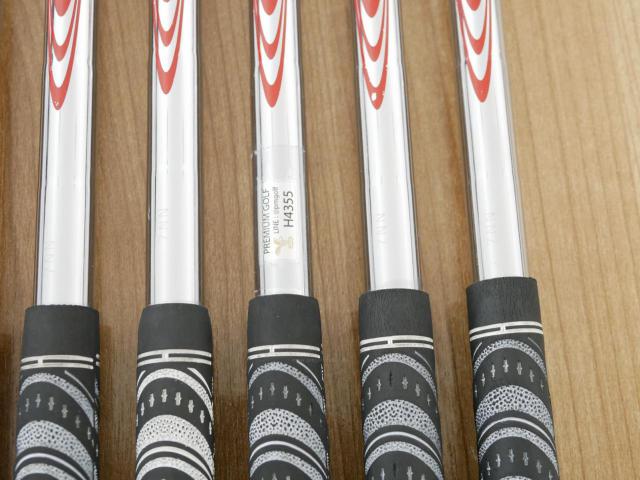 Iron set : Bridgestone : ชุดเหล็ก Bridgestone Tour B X-CBP Forged (ออกปี 2018) มีเหล็ก 5-PW (6 ชิ้น) ก้านเหล็ก NS Pro Modus 105 Flex S