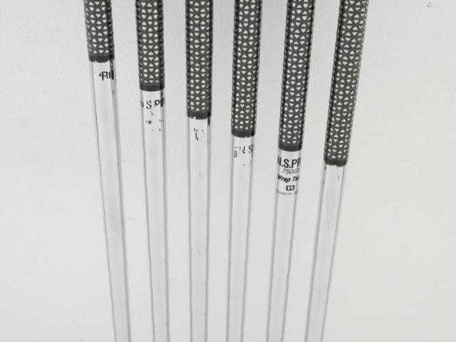 Iron set : Tourstage : ชุดเหล็ก Tourstage V301 Ti-Face (ใบใหญ่ ตีง่าย) มีเหล็ก 6-Pw,Sw (6 ชิ้น) ก้านเหล็ก NS Pro 750 Wrap Tech Flex R