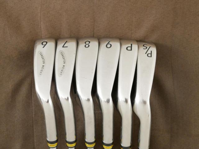 Iron set : Tourstage : ชุดเหล็ก Tourstage V301 Ti-Face (ใบใหญ่ ตีง่าย) มีเหล็ก 6-Pw,Sw (6 ชิ้น) ก้านเหล็ก NS Pro 750 Wrap Tech Flex R