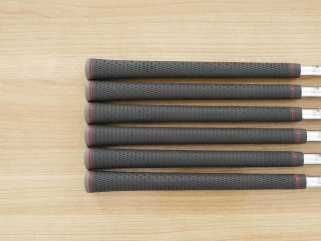 Iron set : Daiwa : ชุดเหล็ก Daiwa OnOff (Forged นุ่มมากๆ) มีเหล็ก 5-Pw (6 ชิ้น) ก้านเหล็ก NS Pro 950 GH Flex S