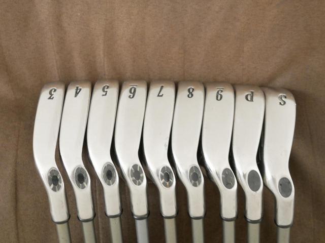 Iron set : Callaway : ชุดเหล็ก Callaway X-14 มีเหล็ก 3-Pw,Sw (9 ชิ้น) ก้านกราไฟต์ FLEX R