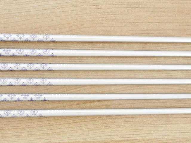 Lady club : All : **ของใหม่ ยังไม่แกะพลาสติก** ชุดเหล็ก Taylormade Qi (รุ่นล่าสุด ออกปี 2024 Japan Spec.) มีเหล็ก 7-Pw,Aw,Sw (6 ชิ้น) ก้านกราไฟต์ Mitsubishi ELDIO TM40 Flex A (Lady)