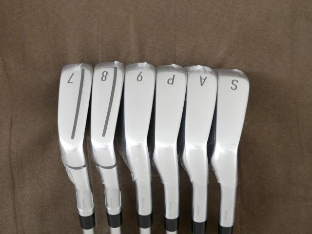 Lady club : All : **ของใหม่ ยังไม่แกะพลาสติก** ชุดเหล็ก Taylormade Qi (รุ่นล่าสุด ออกปี 2024 Japan Spec.) มีเหล็ก 7-Pw,Aw,Sw (6 ชิ้น) ก้านกราไฟต์ Mitsubishi ELDIO TM40 Flex A (Lady)