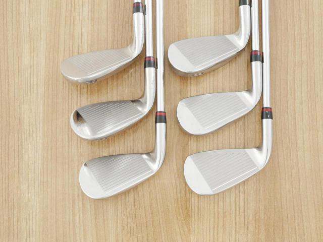 Iron set : Daiwa : ชุดเหล็ก Daiwa OnOff AKA (ออกปี 2021 หน้าเด้ง Maraging ยืดยุบได้ ตีง่าย นุ่ม ไกลมากๆ) มีเหล็ก 6-Pw,Aw (6 ชิ้น) ก้านเหล็ก NS Pro 950 NEO Flex S