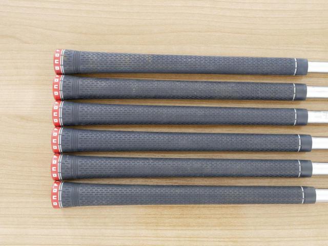 Iron set : Daiwa : ชุดเหล็ก Daiwa OnOff AKA (ออกปี 2021 หน้าเด้ง Maraging ยืดยุบได้ ตีง่าย นุ่ม ไกลมากๆ) มีเหล็ก 6-Pw,Aw (6 ชิ้น) ก้านเหล็ก NS Pro 950 NEO Flex S