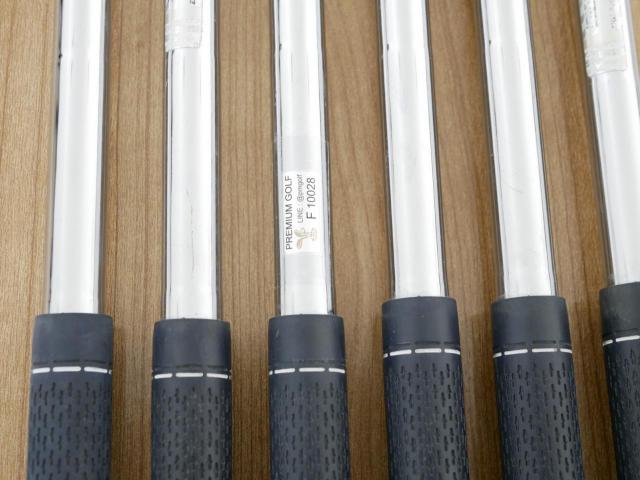 Iron set : Daiwa : ชุดเหล็ก Daiwa OnOff AKA (ออกปี 2021 หน้าเด้ง Maraging ยืดยุบได้ ตีง่าย นุ่ม ไกลมากๆ) มีเหล็ก 6-Pw,Aw (6 ชิ้น) ก้านเหล็ก NS Pro 950 NEO Flex S