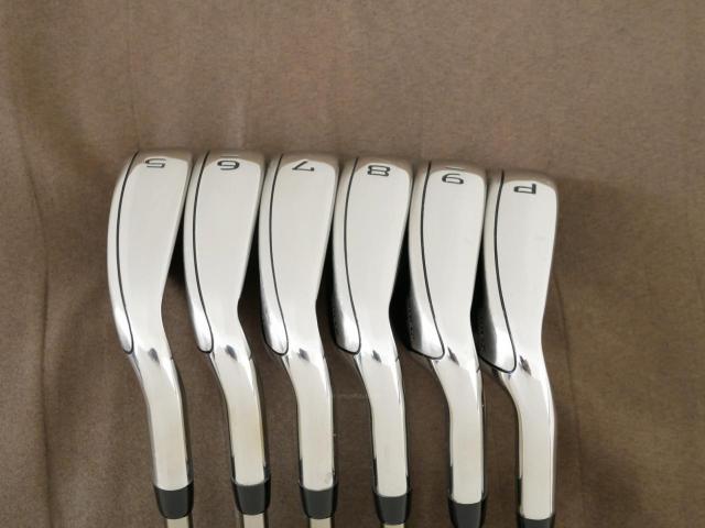 Iron set : Callaway : ชุดเหล็ก Callaway Rogue ST Max (ออกปี 2022 ตีง่าย ไกลมาก) มีเหล็ก 5-Pw (6 ชิ้น) ก้านกราไฟต์ UST Mamiya RECOIL 660 F3 Flex R