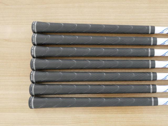 Iron set : Mizuno : ชุดเหล็ก Mizuno JPX 900 Forged (นุ่มมาก ตีง่าย ระยะดี) มีเหล็ก 5-Pw,Aw (7 ชิ้น) ก้านกราไฟต์ Flex SR