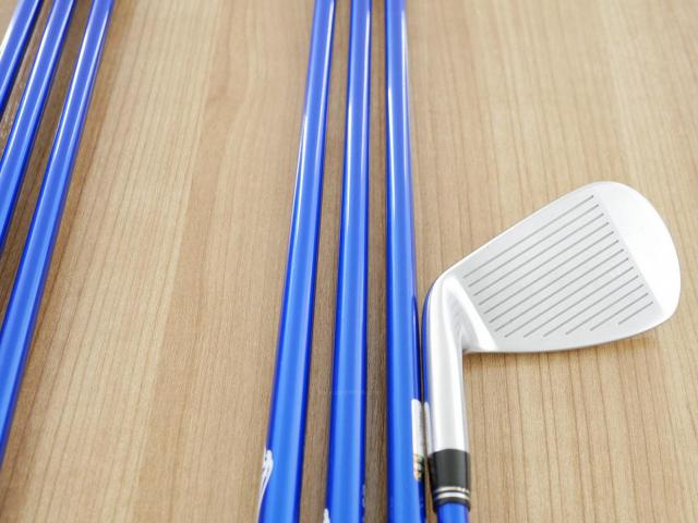 Iron set : Mizuno : ชุดเหล็ก Mizuno JPX 900 Forged (นุ่มมาก ตีง่าย ระยะดี) มีเหล็ก 5-Pw,Aw (7 ชิ้น) ก้านกราไฟต์ Flex SR