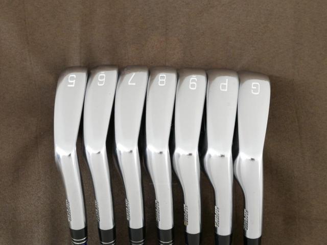 Iron set : Mizuno : ชุดเหล็ก Mizuno JPX 900 Forged (นุ่มมาก ตีง่าย ระยะดี) มีเหล็ก 5-Pw,Aw (7 ชิ้น) ก้านกราไฟต์ Flex SR