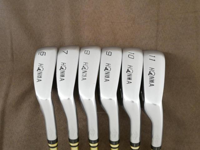 Iron set : Honma : ชุดเหล็ก Honma Beres IS-03 (ปี 2015 หน้าเด้ง Forged) มีเหล็ก 6-11 (6 ชิ้น เทียบเท่า 5-Pw) ก้าน ARMRQ 8 (49) Flex R (2 ดาว)
