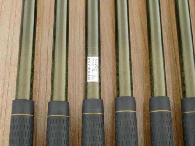 Iron set : Honma : ชุดเหล็ก Honma Beres IS-05 Forged (ปี 2017) มีเหล็ก 6-11,Aw,Sw (8 ชิ้น ระยะเทียบเท่า 5-Pw,Aw,Sw ของรุ่นอื่นๆ) ก้าน ARMRQ ∞ (48) Flex R (2 ดาว)