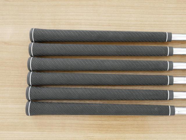 Iron set : Ping : ชุดเหล็ก Ping i240 (รุ่นล่าสุด ออกปี 2025) มีเหล็ก 5-Pw (6 ชิ้น) ก้านเหล็ก Dynamic Gold 105 S200