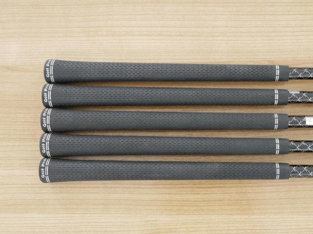 Iron set : Yamaha : ชุดเหล็ก Yamaha RMX VDX (รุ่นล่าสุด ออกปี 2024 ตีไกลและง่ายมากๆๆ ค่า MOI สูงสุด) มีเหล็ก 6-Pw (5 ชิ้น) ก้านกราไฟต์ Mitsubishi TENSEI TR 70i Flex SR