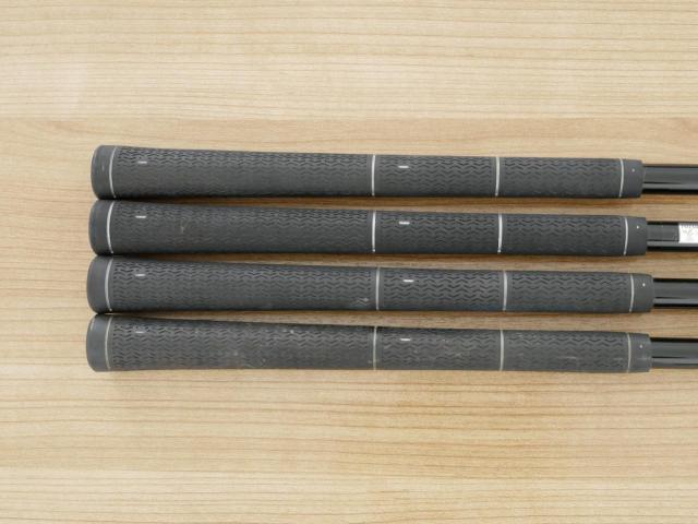 Iron set : PRGR : ชุดเหล็กกระเทย PRGR New Egg Iron (รุ่นปี 2017 ตีง่ายและไกลมาก) มีเหล็ก 7-Pw (4 ชิ้น) ก้านกราไฟต์ Flex R2 (M-35)