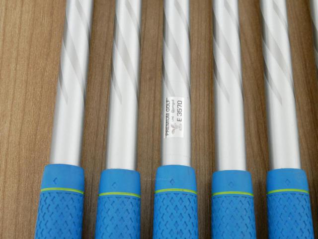 Iron set : Other Brand : ชุดเหล็ก Muziik On The Screw Type D (หน้า Maraging เด้ง ตีไกลมาก) มีเหล็ก 6-Pw,Aw,As (7 ชิ้น) ก้านกราไฟต์ Fujikura MCI 50 Flex R