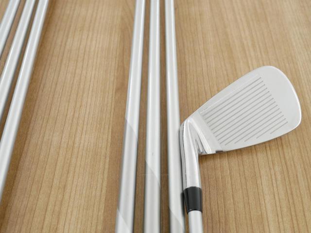 Iron set : Other Brand : ชุดเหล็ก Muziik On The Screw Type D (หน้า Maraging เด้ง ตีไกลมาก) มีเหล็ก 6-Pw,Aw,As (7 ชิ้น) ก้านกราไฟต์ Fujikura MCI 50 Flex R
