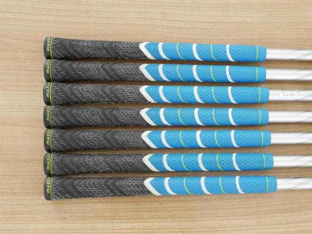 Iron set : Other Brand : ชุดเหล็ก Muziik On The Screw Type D (หน้า Maraging เด้ง ตีไกลมาก) มีเหล็ก 6-Pw,Aw,As (7 ชิ้น) ก้านกราไฟต์ Fujikura MCI 50 Flex R
