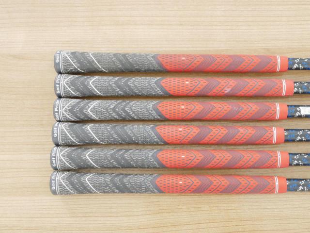 Iron set : Callaway : ชุดเหล็ก Callaway XR (ใบใหญ่ ตีง่ายมาก) มีเหล็ก 6-Pw,Aw (6 ชิ้น) ก้านกราไฟต์ Project X 4.5 Flex A