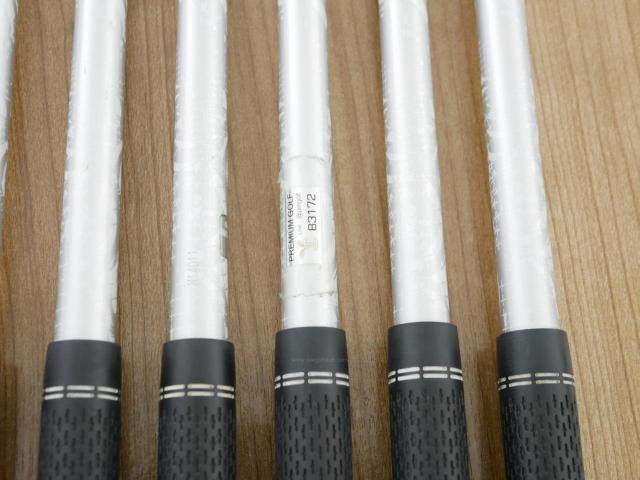 Iron set : Titleist : ชุดเหล็ก Titleist VG3 Forged (Japan Spec. ออกปี 2015) มีเหล็ก 5-Pw (6 ชิ้น) ก้านกราไฟต์ Mitsubishi Rayon VGi 60 Flex S