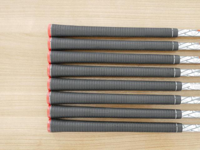 Iron set : Taylormade : ชุดเหล็ก Taylormade M6 (ออกปี 2019 Japan Spec) มีเหล็ก 4-Pw,Sw (8 ชิ้น) ก้านกราไฟต์ Mitsubishi FUBUKI TM6 Flex R