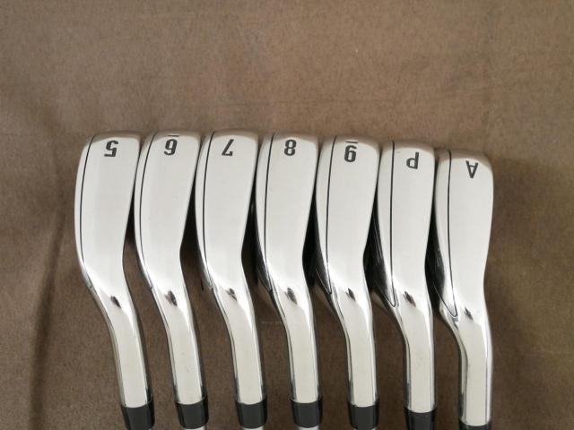 Iron set : Callaway : ชุดเหล็ก Callaway Mavrik (ปี 2020 ตีง่าย ไกลมากๆ) มีเหล็ก 5-Pw,Aw (7 ชิ้น) ก้านกราไฟต์ Mitsubishi Diamana 50 Flex S