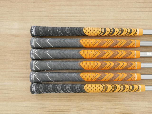 Iron set : Ping : ชุดเหล็ก Ping G710 (ปี 2021 Japan Spec. ใบใหญ่ ง่ายที่สุด ไกลที่สุดของ Ping) มีเหล็ก 6-Pw,Aw (6 ชิ้น) ก้านกราไฟต์ UST Mamiya ATTAS 60 Flex R